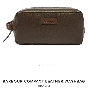 NWT Barbour Compact Leather Washbag